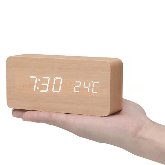 Ääniohjattu LED-kello Moderni Puukotelo 12