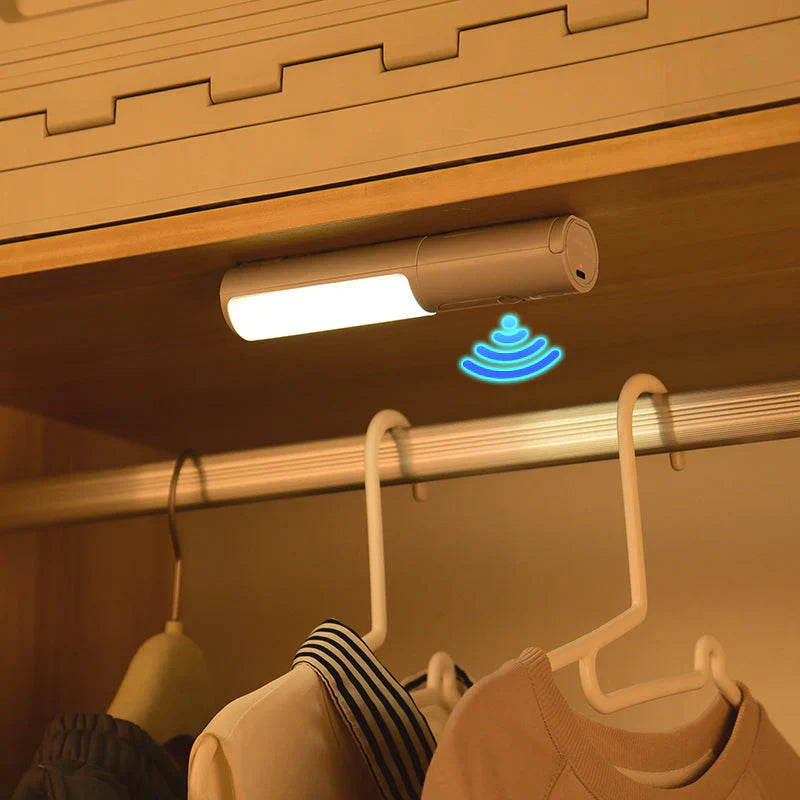 Älykäs LED-yövalaisin Liiketunnistimella 6