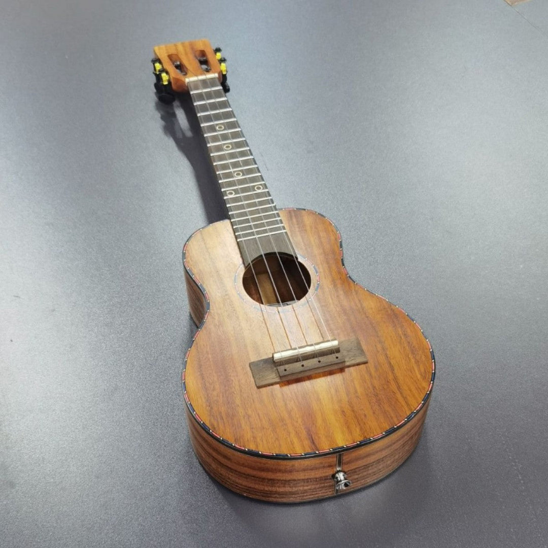 Ammattilaisukulele Massiivipuusta Kompakti Soitin 4