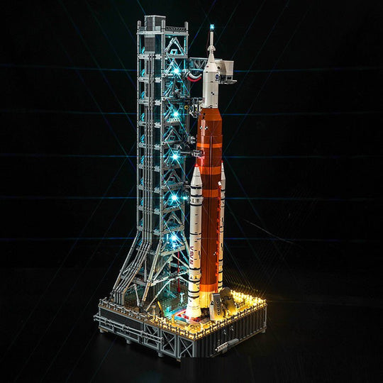Apollo Rakettisarja Mobiililaukaisutornilla 1