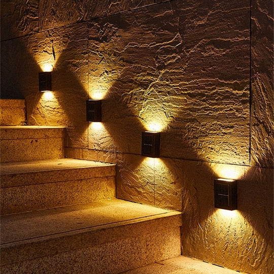 Aurinkoenergialla toimiva Patioseinävalaisin Moderni 2