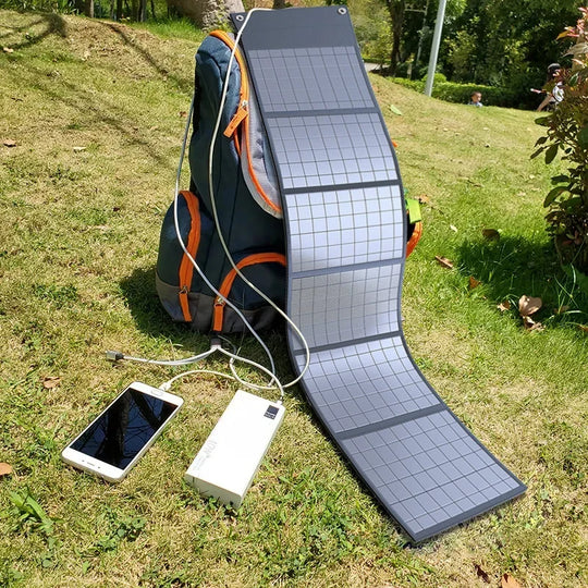 Kannettava Aurinkopaneelilaturi Monikäyttöisellä Taitettavalla Designilla 1