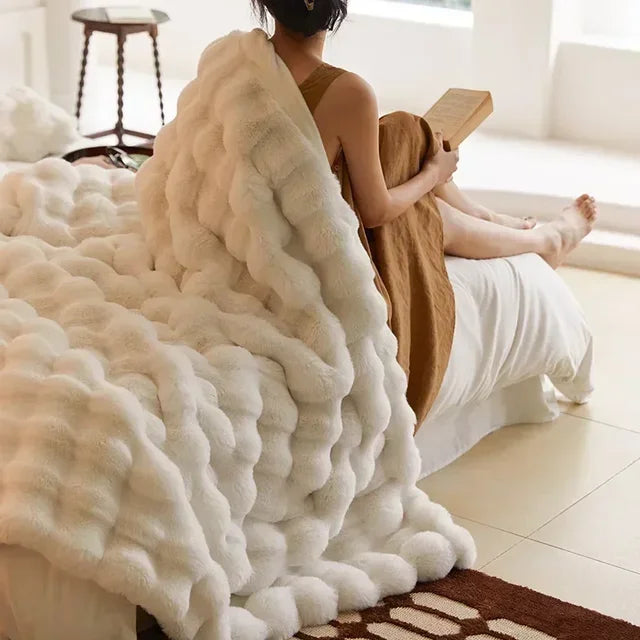 Kannettava Fluffy Tekoturkispeitto 3