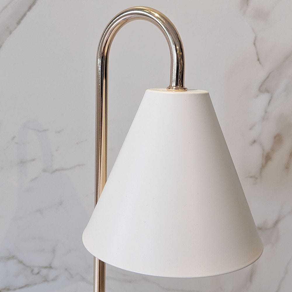 Kynttilänlämmitin Tyylikkäällä Valkoisella ja Kultaisella Muotoilulla 2