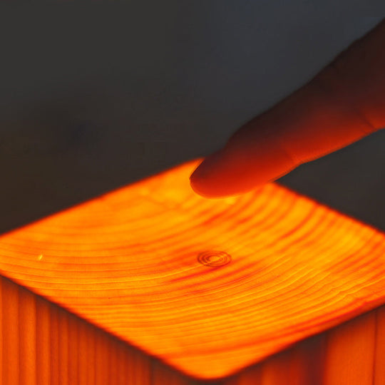 LED-pöytävalaisin Kosketusohjauksella 1