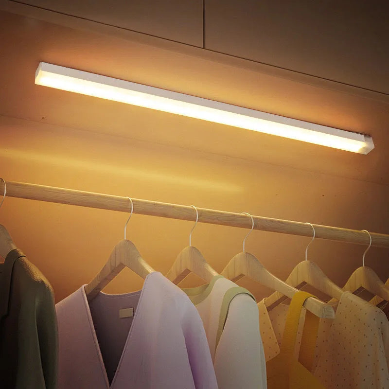 Langaton LED-lamppu Liiketunnistimella 6
