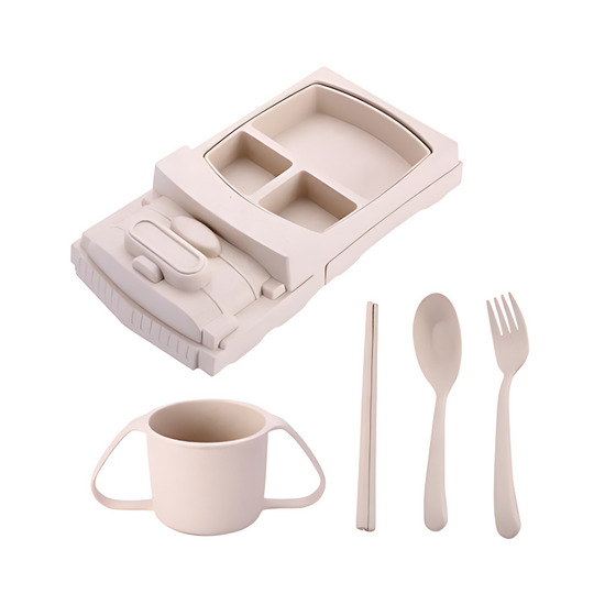 Lasten Ruokailusetti Kilpa-auton Muotoisena 9