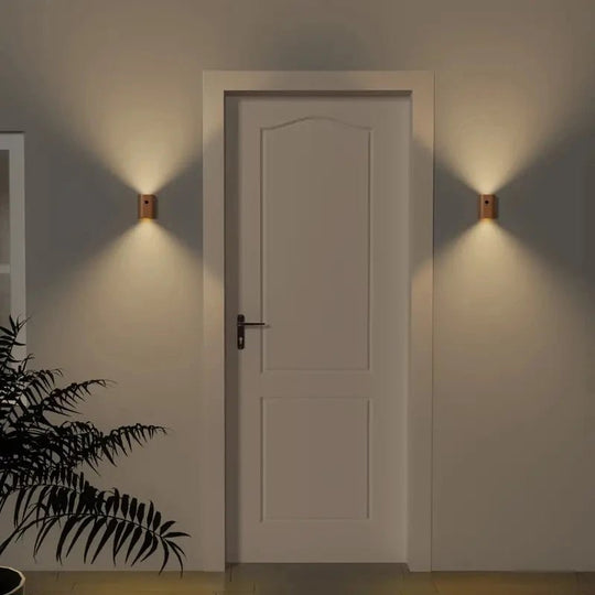 Liiketunnistimella varustettu puinen LED-valaisin 3