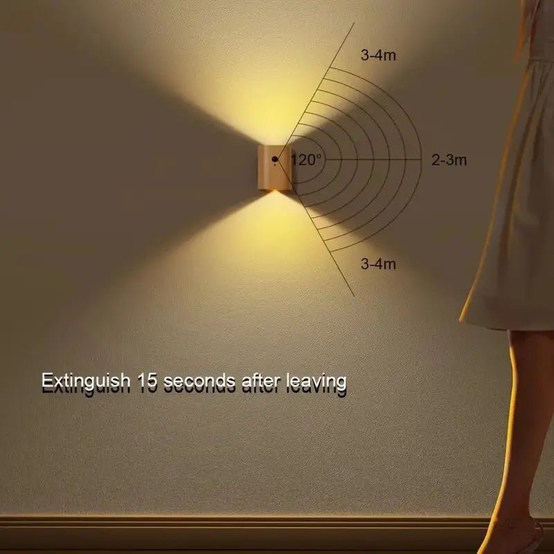 Liiketunnistimella varustettu puinen LED-valaisin 6