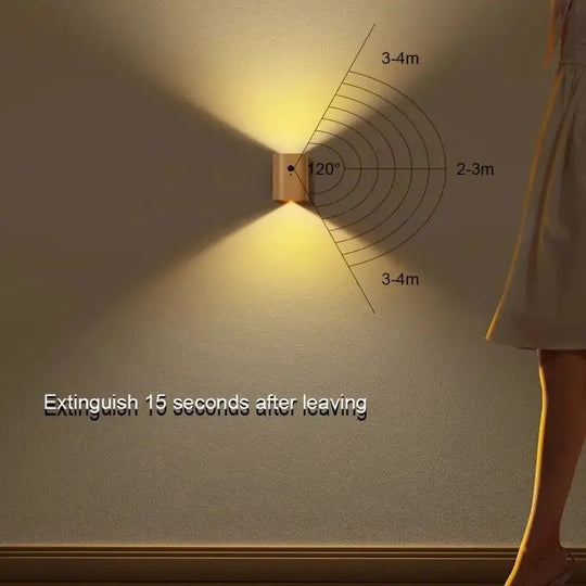 Liiketunnistimella varustettu puinen LED-valaisin 6