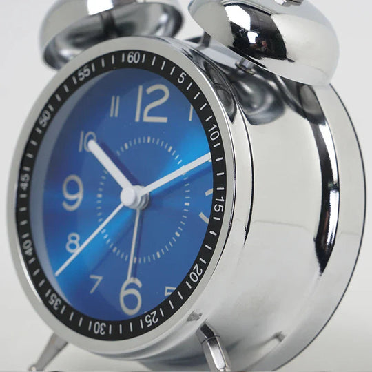 Metallinen Retrotyylinen Herätyskello Minimalistinen Suunnittelu 5