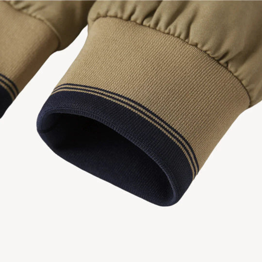 Miesten Käännettävä Bomber-takki Tyylikäs ja Toimiva 6