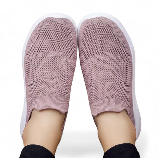 Naisten sneakers, laaja varvasosa, kestävä päällinen