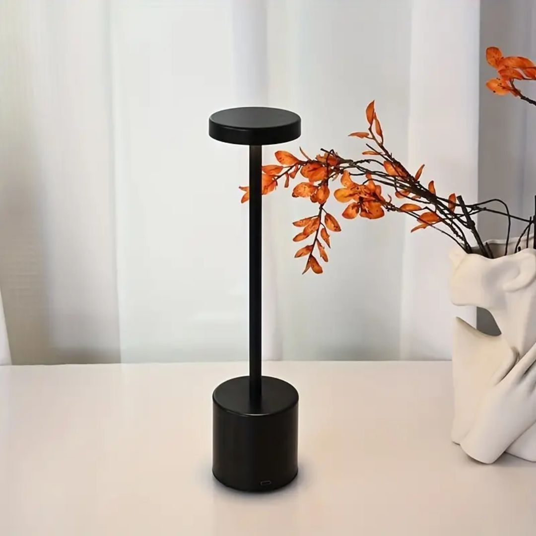 Moderni Ladattava Pöytävalaisin Innovatiivisella Kosketusteknologialla 1