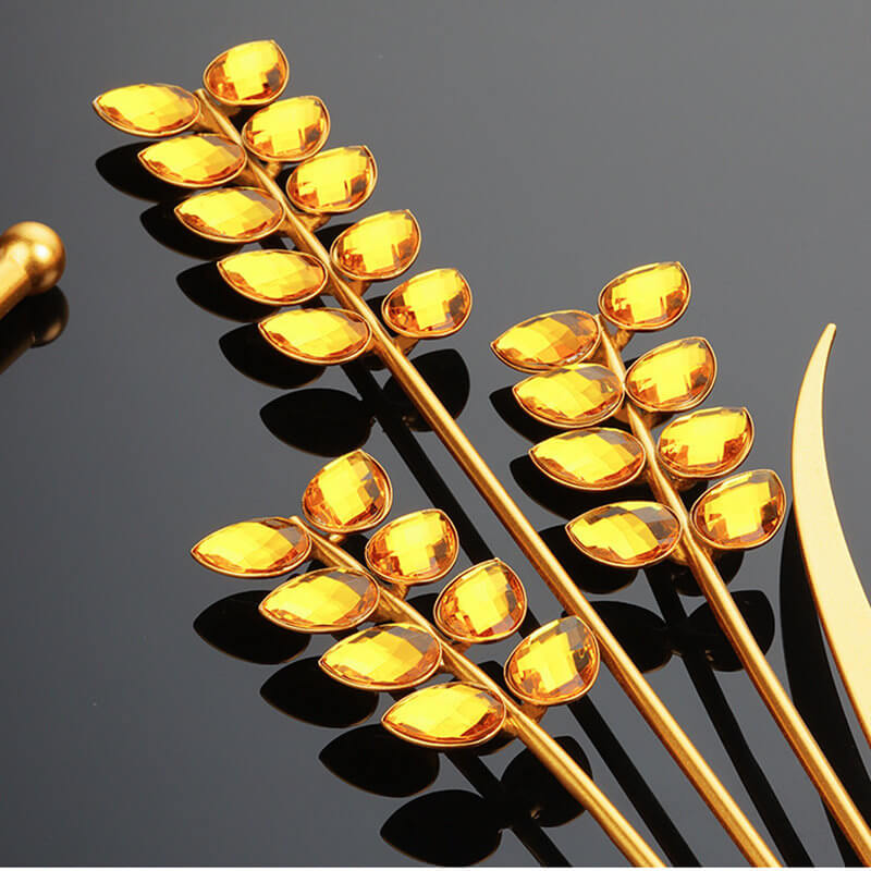 Moderni Seinäkello Tyylikkäällä Muotoilulla 6