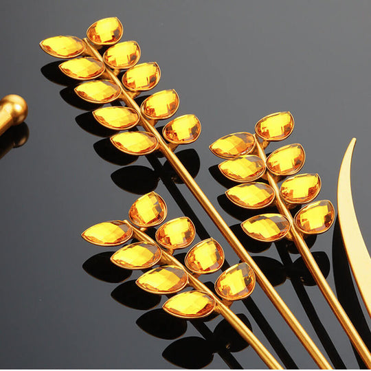 Moderni Seinäkello Tyylikkäällä Muotoilulla 6