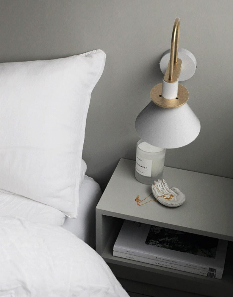 Moderni Seinävalaisin Tyylikkäällä Designilla 5