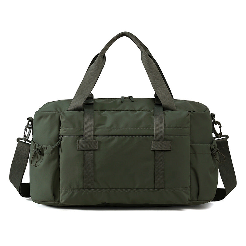 Monikäyttöinen miesten duffel-laukku käytännöllisellä muotoilulla 9