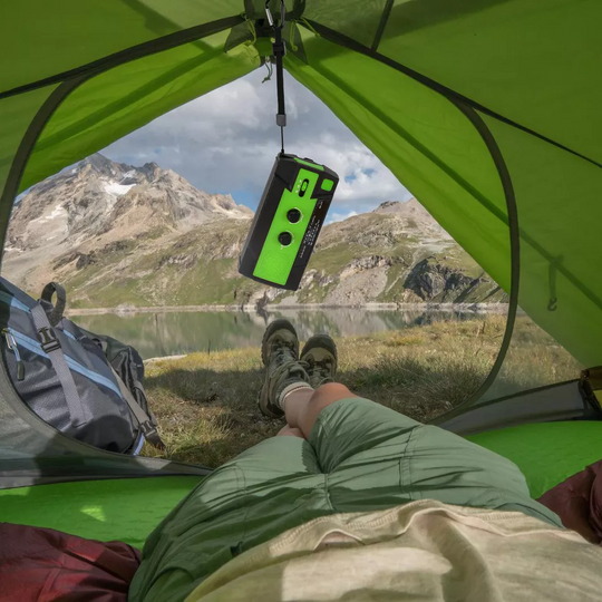 Monitoiminen Aurinkokennoradio 1