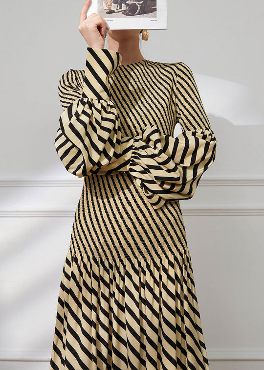 Naisille Raidallinen O-kaula Mekko 3