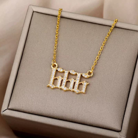 Naisten Enkelinumero Kaulakoru Tyylikkäällä Muotoilulla 5