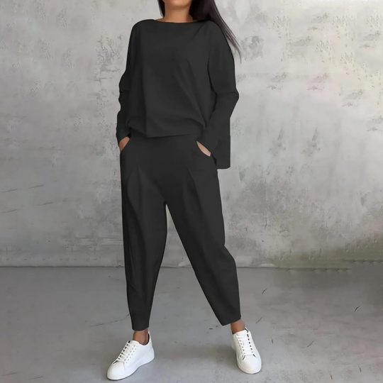 Naisten Kahden Osan Sarja Tyylikkäällä Muotoilulla 3