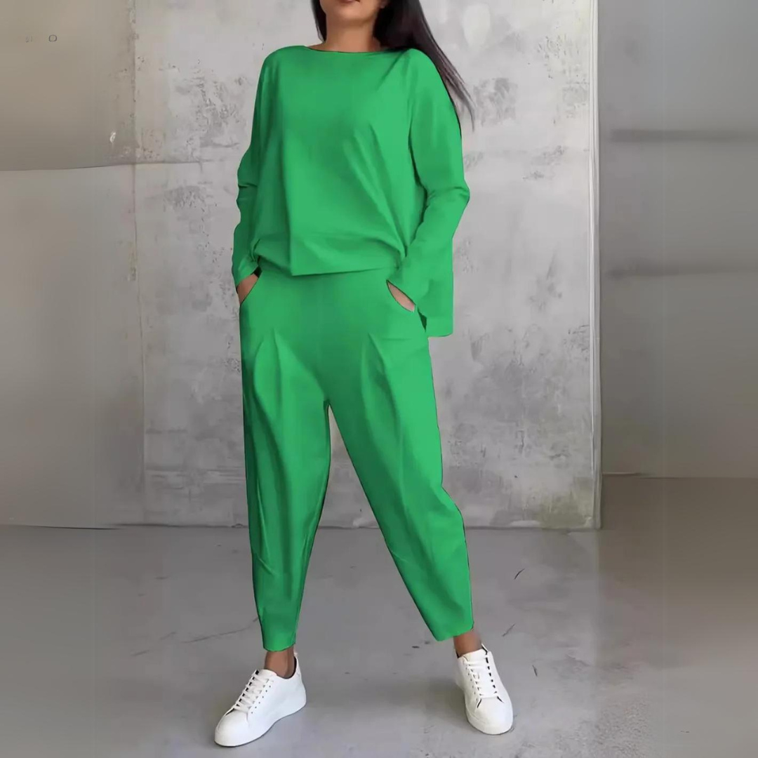 Naisten Kahden Osan Sarja Tyylikkäällä Muotoilulla 5