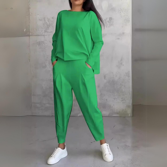 Naisten Kahden Osan Sarja Tyylikkäällä Muotoilulla 5