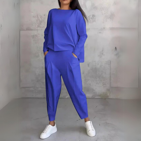 Naisten Kahden Osan Sarja Tyylikkäällä Muotoilulla 6