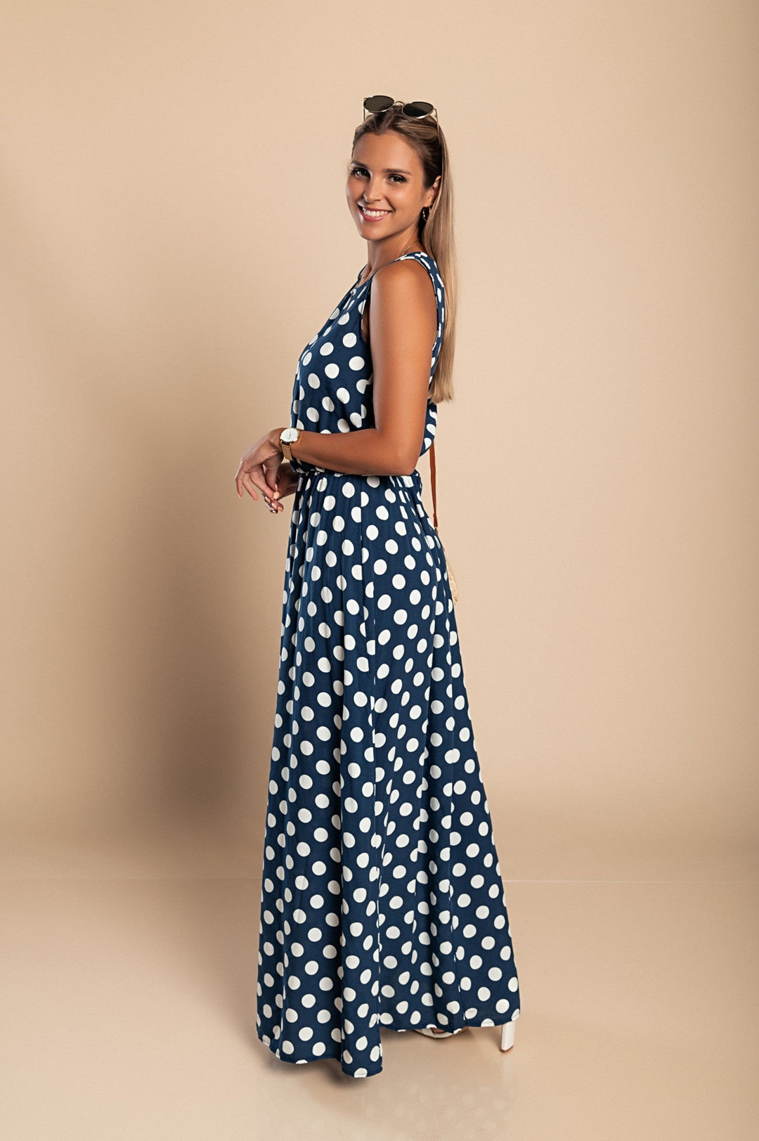 Naisten Midi Mekko Pilkkuprintillä 2