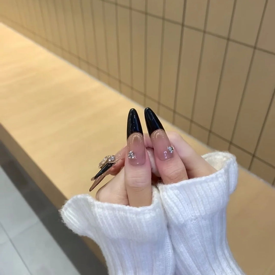 Naisten Stiletto-kynsisetti Tyylikäs ja Monipuolinen 2