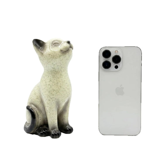 Naisten koristeellinen kissapatsas modernilla ilmeellä 5