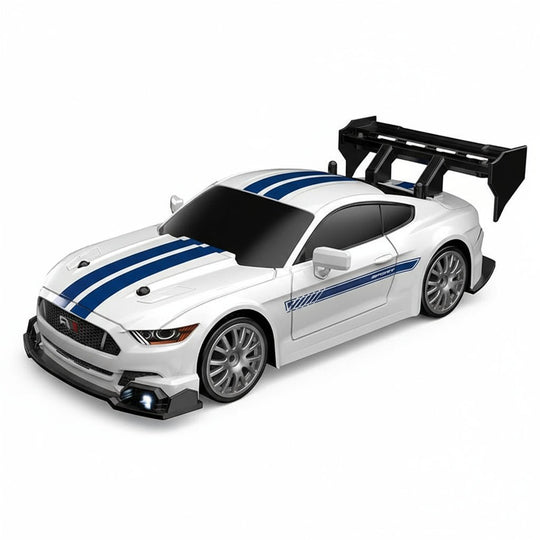 Nelivetoinen RC-drift-auto erityisillä renkailla 7