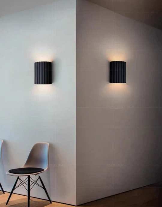 Nykyaikainen Seinävalaisin Minimalistisella Muotoilulla 4