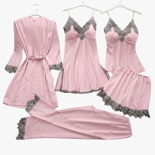 Pehmeä silkkiä muistuttava pyjama-setti 0