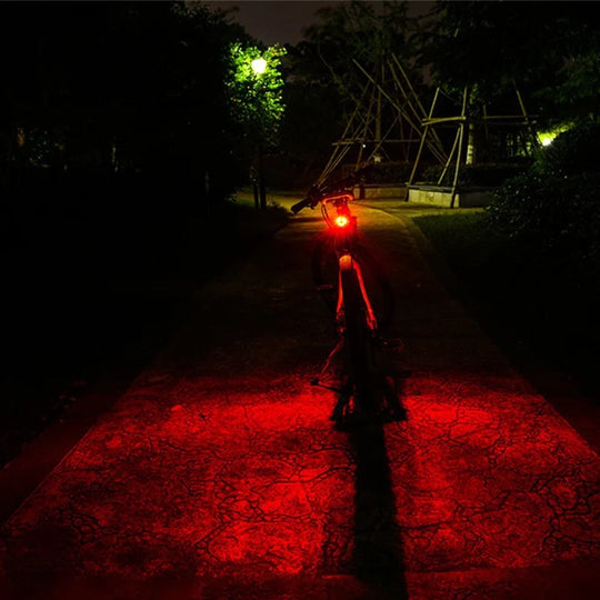 Polkupyörän takavalo USB-latauksella kirkkaalla LED-valolla 3