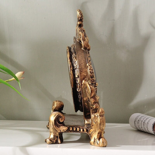 Pöytäkello Retrotyylillä 2