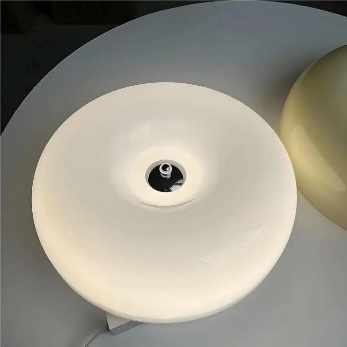Pöytävalaisin Donut-muotoisena modernilla tyylillä 6