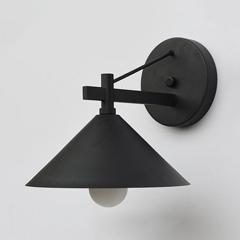 Teollinen Seinävalaisin Vintage Metallikartio Ulkokäyttöön 2
