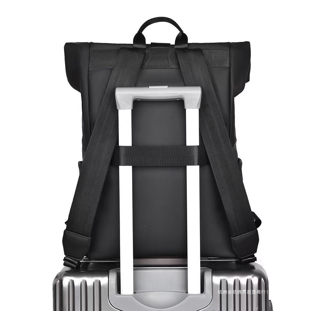 Unisex Rolltop-reppu monipuolisilla lokeroilla ja modernilla designilla 4