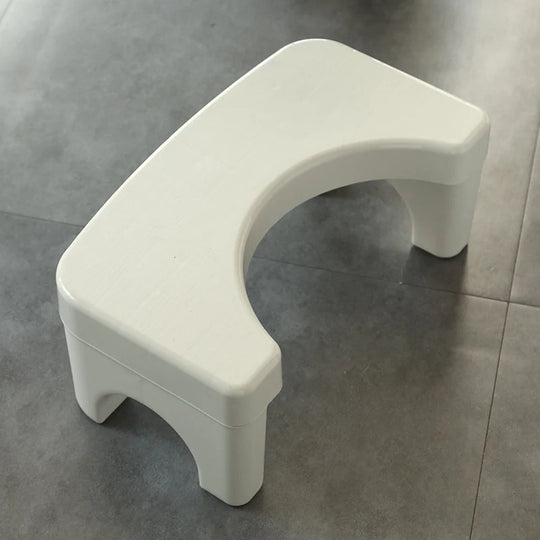 WC-jakkara ergonomisella muotoilulla luonnolliseen kyykkyasentoon 2