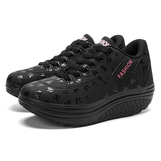 Naisten alustan kiila Lace-Up Sneakers