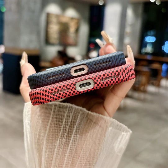 iPhone 17 Pro Max Suojakuori Magneettisella Latauksella 4