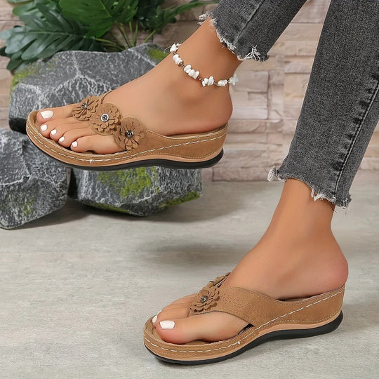 Naisten Floral Slip-On Beach tossut