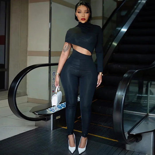 Yksi olkapää Cut Out Jumpsuit