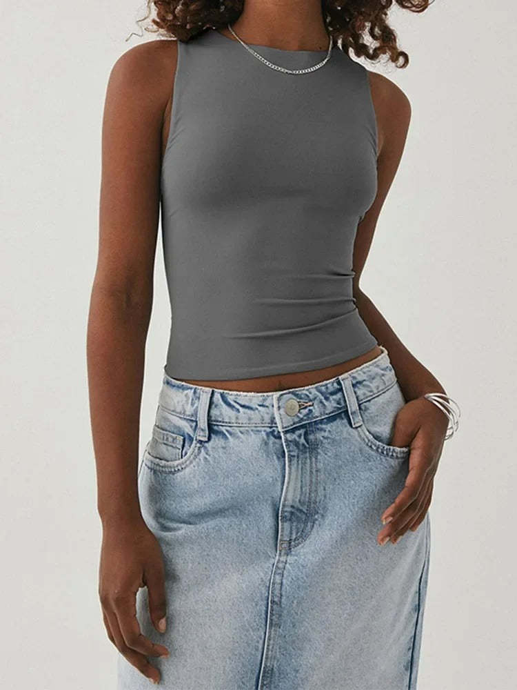 Naisten hihaton Slim Fit urheiluliivi
