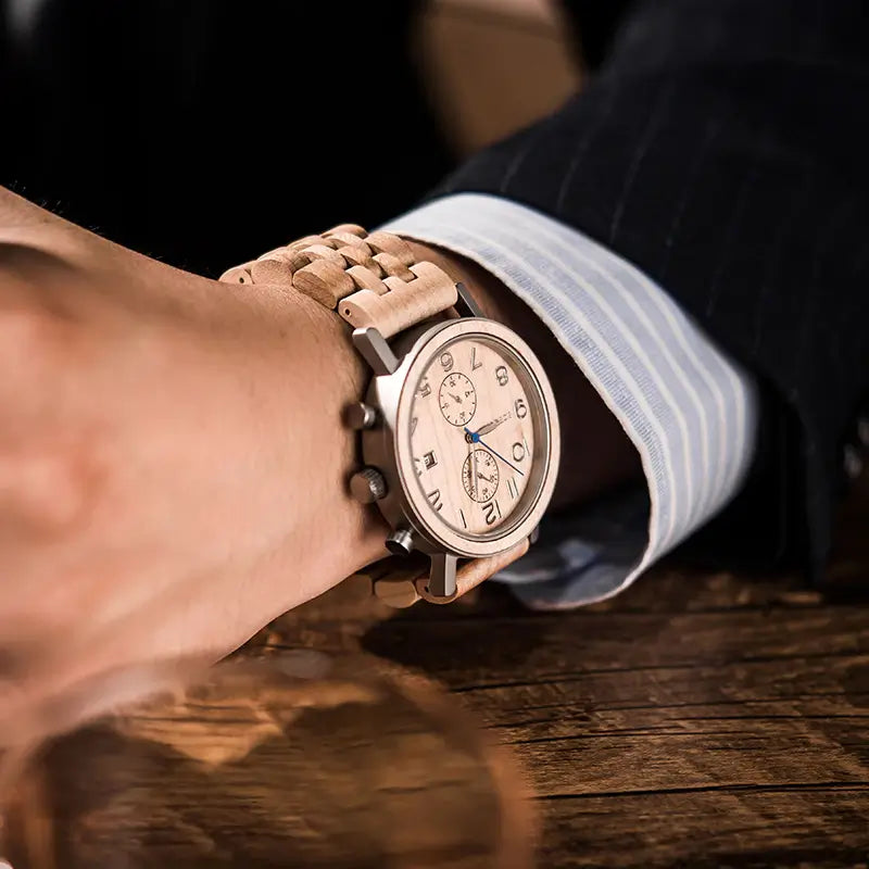 Miesten puinen ja teräs Luxury Watch